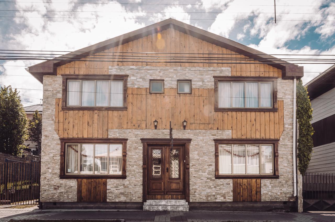 Hostal Joshiken Punta Arenas Esterno foto